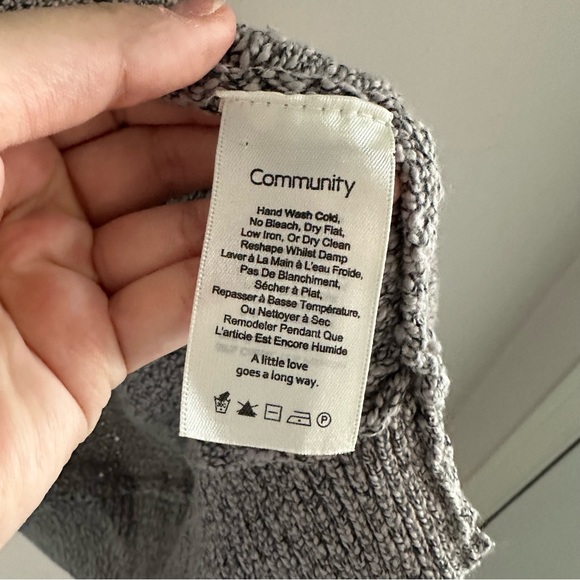 Aritzia Community Ionic Cape Cardigan Size XS/S - Picture 5 of 6